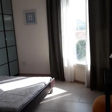 Saint John Sia House *