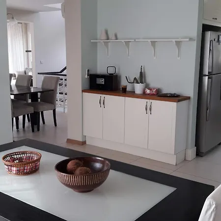 Saint John Sia House ニコシア