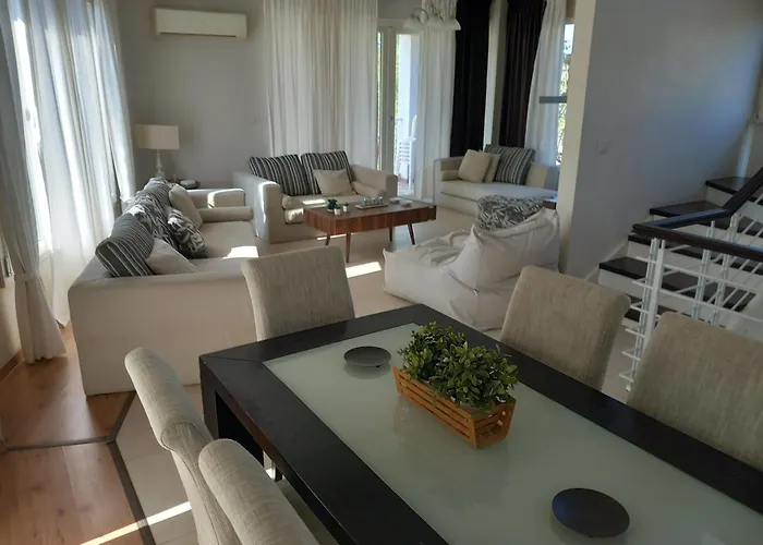 בית נופש Saint John Sia House